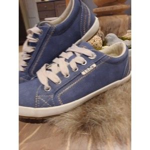 Taos Blue Canvas Lace up Sneakers Shoes Women's Size 6